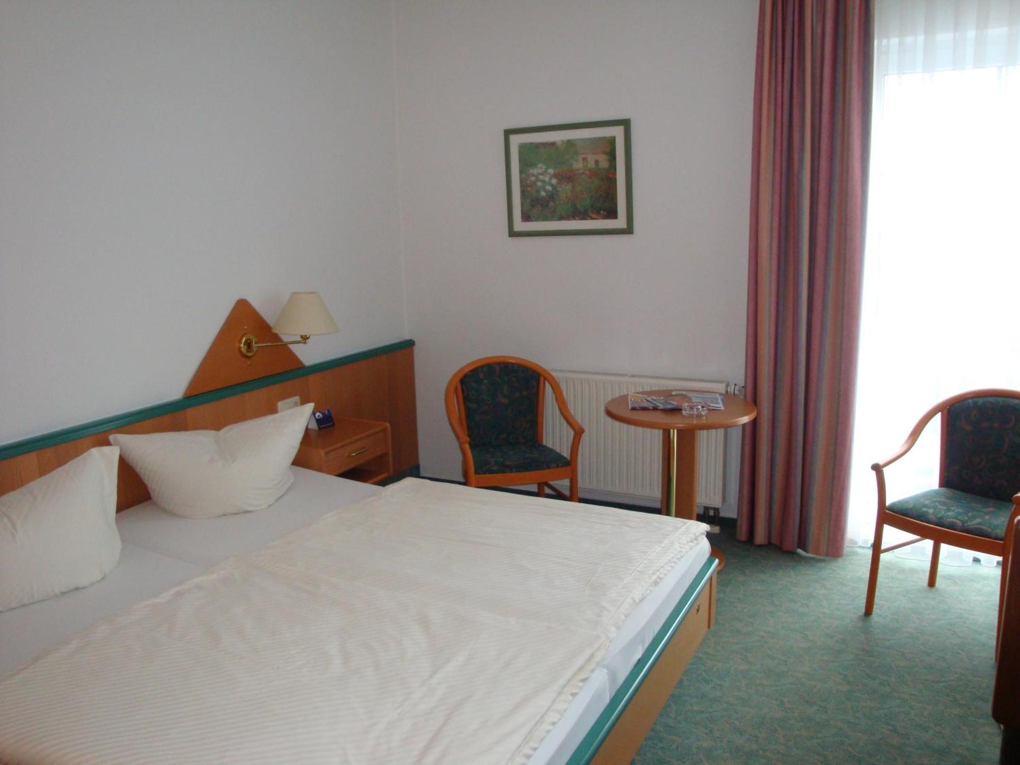 Werdau Hotel Friesen מראה חיצוני תמונה