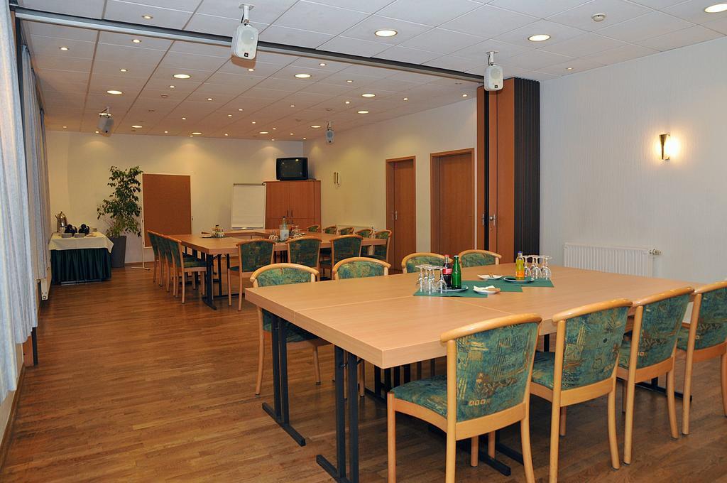 Werdau Hotel Friesen מראה חיצוני תמונה